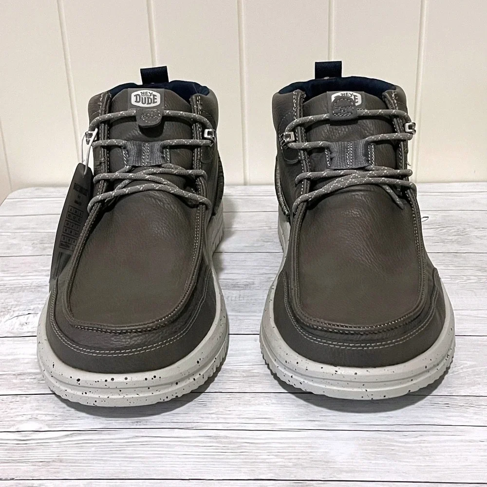Hey Dude Bradley Chukka Classic Mens Grey Leather Boots Size 10 NEW